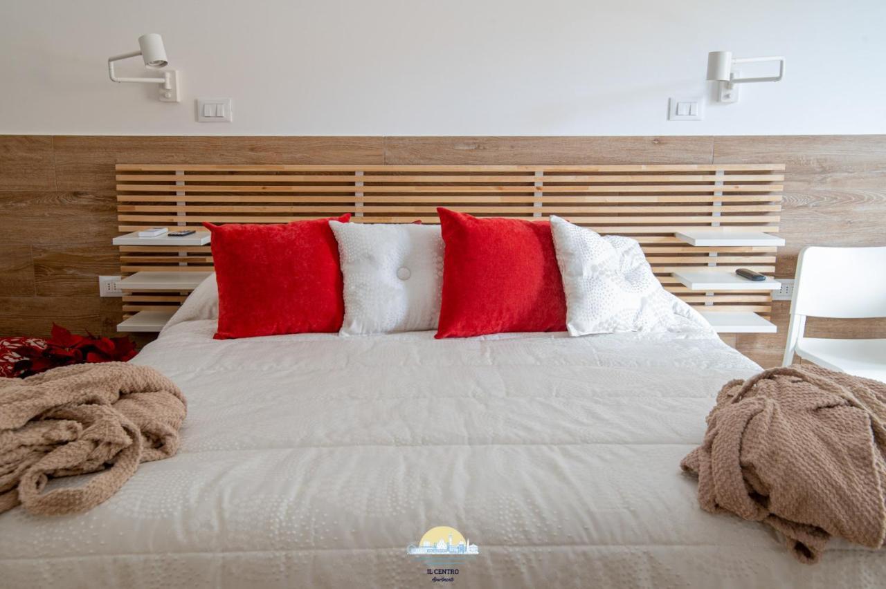 Il Centro Luxury Suites Bari Zewnętrze zdjęcie
